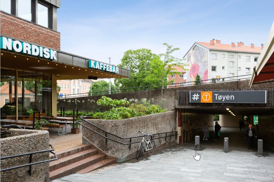 Tøyen torg like ved lokalet
